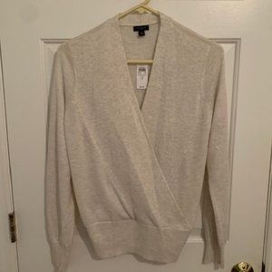 NWT Ann Taylor Factory Oatmeal V Neck Wrap Long Sleeve Sweater Banded Bottom, M